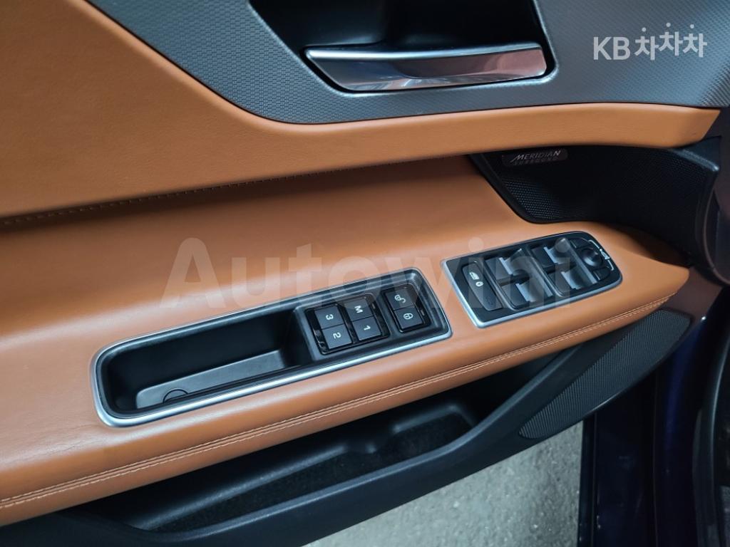 2017 JAGUAR XF 2.0D PORTFOLIO - 17