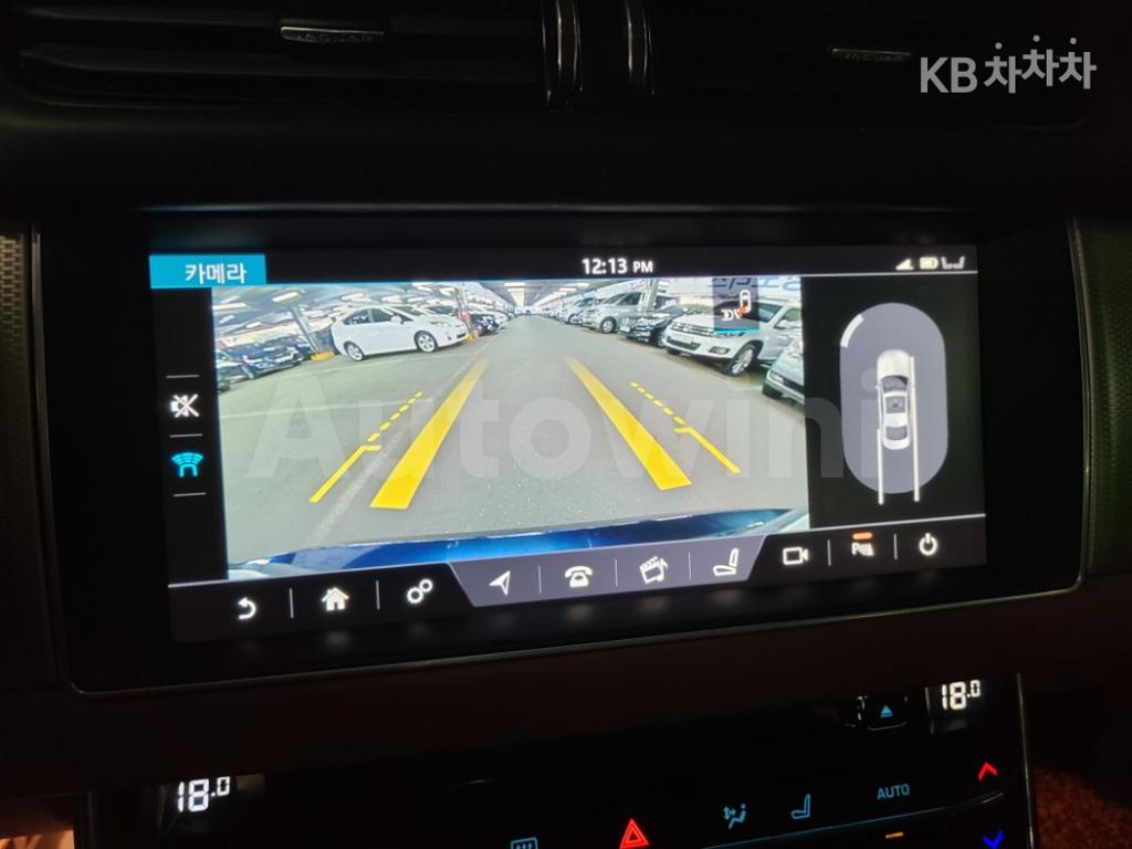2017 JAGUAR XF 2.0D PORTFOLIO - 9