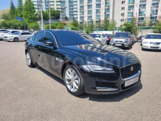 SAJBA4BN9KCY74517 2019 JAGUAR XF 2.0D PORTFOLIO AWD-3