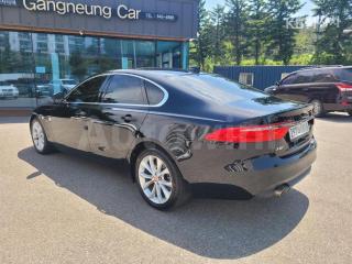 SAJBA4BN9KCY74517 2019 JAGUAR XF 2.0D PORTFOLIO AWD-4
