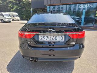 SAJBA4BN9KCY74517 2019 JAGUAR XF 2.0D PORTFOLIO AWD-5