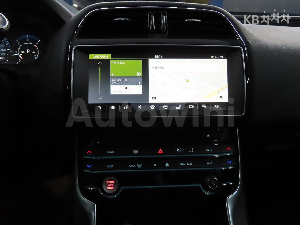 2018 JAGUAR XE 2.0 DIESEL 4WD PORTFOLIO - 13