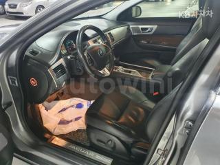 2014 JAGUAR XF 2.2D LUXURY - 13