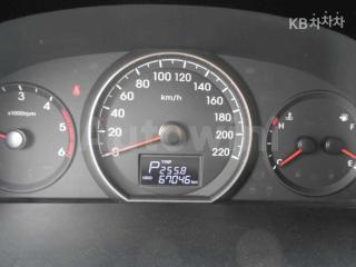 2017 HYUNDAI GRAND STAREX H-1 5 SEATS VAN SMART - 9