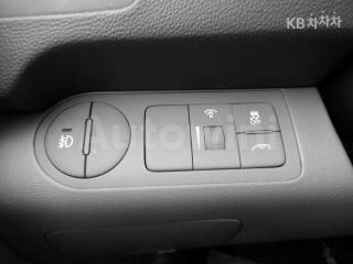 2017 HYUNDAI GRAND STAREX H-1 5 SEATS VAN SMART - 14