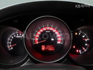 2010 KIA LOTZE INNOVATION OPTIMA MAGENTIS LEX20 PREMIUM - 8