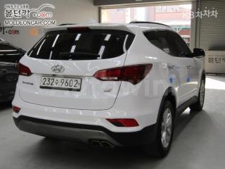 2018 HYUNDAI SANTAFE THE PRIME DIESEL R2.0 2WD 5 SEATS VALUEPLUS - 4