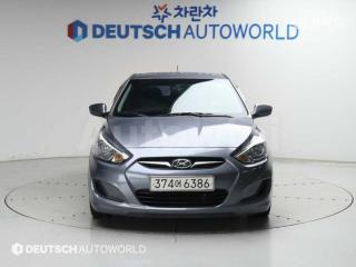 KMHCS51UGHU303249 2017 HYUNDAI ACCENT  WIT 1.6 VGT SMART-2