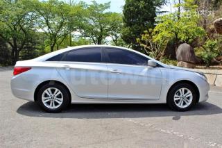 2011 HYUNDAI YF SONATA LPI LUXURY - 7