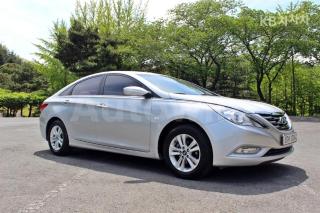 2011 HYUNDAI YF SONATA LPI LUXURY - 8