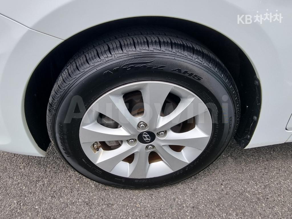 2017 HYUNDAI ACCENT  1.4 VVT MORDERN - 16