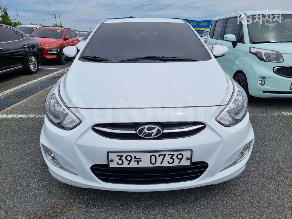 KMHCT41BEHU125946 2017 HYUNDAI ACCENT  1.4 VVT MORDERN-0