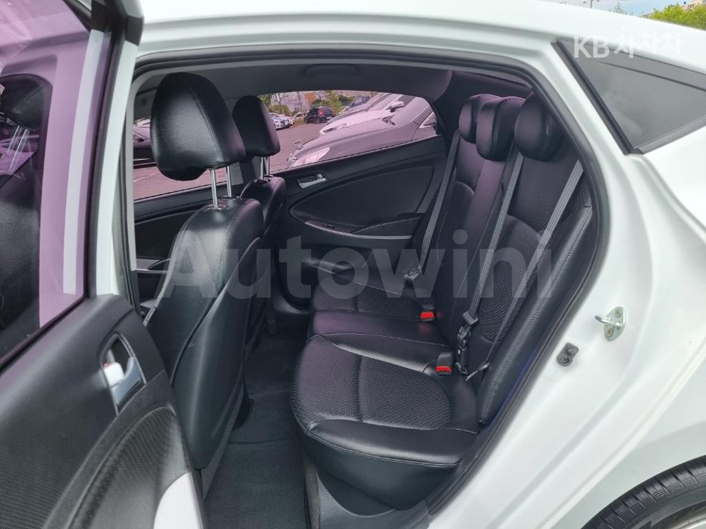 2017 HYUNDAI ACCENT  1.4 VVT MORDERN - 10
