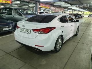 KMHDG41DBGU559285 2016 HYUNDAI  AVANTE ELANTRA 1.6 GDI MORDERN 튜익스EDITIONII-4