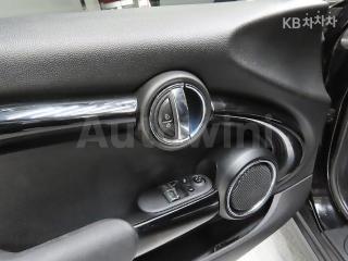 2017 MINI COOPER 3DOORS D 1.5 HIGH트림 - 9