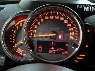 WMWLR9105H2E22402 2017 MINI COOPER CLUBMAN D 2.0 일반형(09~)-4