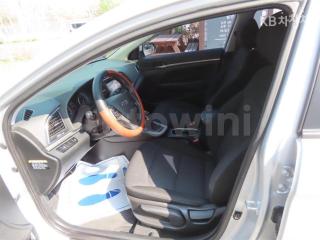 2018 HYUNDAI AVANTE AD ELANTRA 1.6 LPI 렌터카 STYLE - 7
