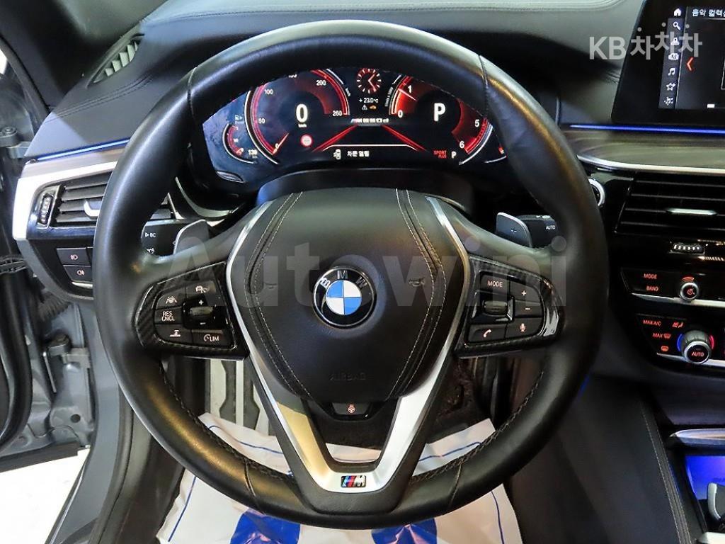 2017 BMW  5SERIES G30  520D M SPORT PLUS - 8