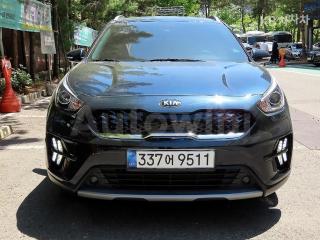 KNACB81CGLA423226 2020 KIA  NIRO 1.6 HEV PRESTIGE-0