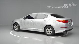 KNAGN418BEA463072 2014 KIA  K5 OPTIMA DELUXE-3