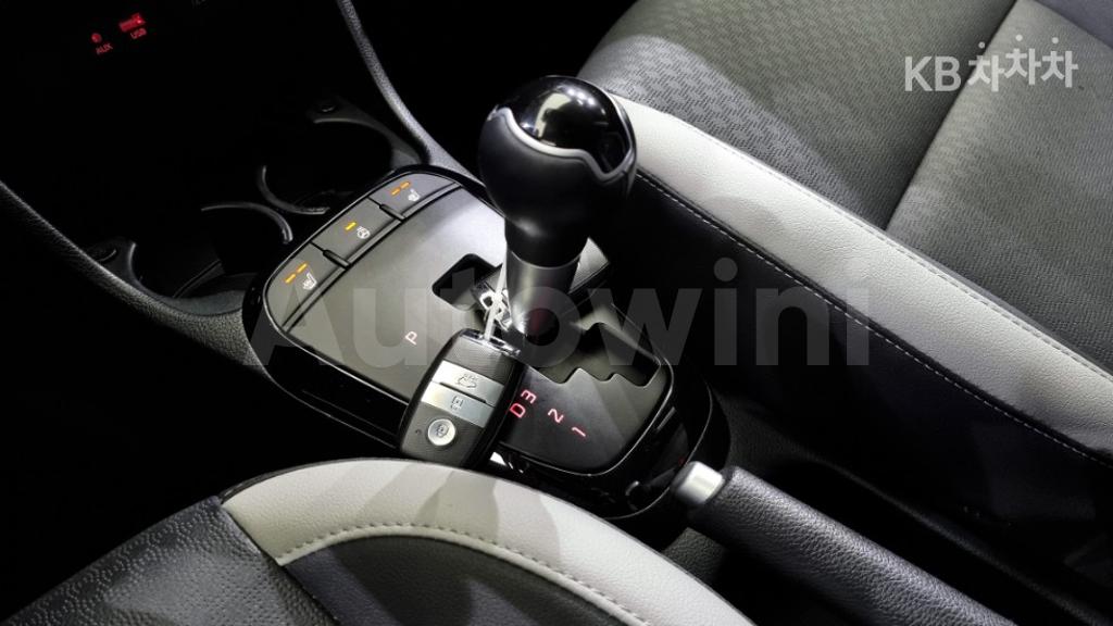 2020 KIA  MORNING JA  LPI LUXURY - 9