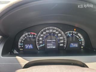 2014 TOYOTA CAMRY XLE - 9