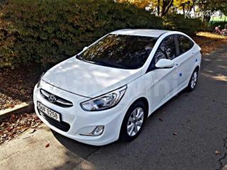 KMHCT41BEHU226953 2017 HYUNDAI ACCENT  1.4 VVT MORDERN-2