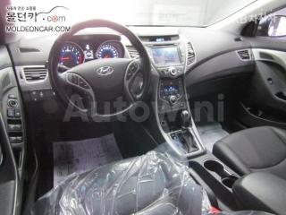 KMHDG41DBGU500138 2016 HYUNDAI  AVANTE ELANTRA 1.6 GDI MORDERN BASIC-4