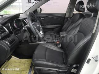 2018 SSANGYONG TIVOLI AMOUR 1.6 GASOLINE VX 2WD - 10