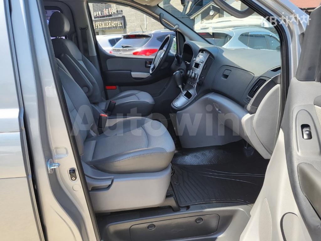 2011 HYUNDAI GRAND STAREX H-1 11 SEATS WAGON CVX PREMIUM - 13