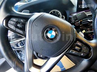 2017 BMW  5SERIES G30  520D XDRIVE M SPORT PACKAGE PLUS - 8