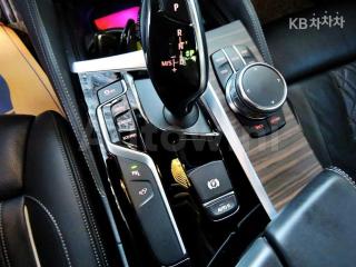 2017 BMW  5SERIES G30  520D XDRIVE M SPORT PACKAGE PLUS - 10