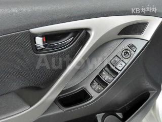 2013 HYUNDAI AVANTE MD ELANTRA LPI M16 MORDERN - 12