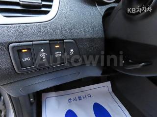 2015 HYUNDAI  AVANTE ELANTRA 1.6 LPI STYLE 렌터카 - 12