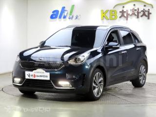 KNACB81CGHA066220 2017 KIA NIRO 1.6 PHEV PRESTIGE-0