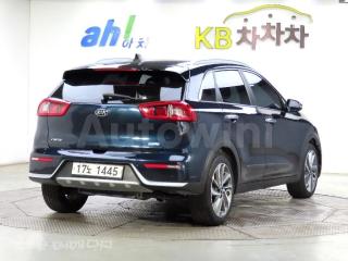 KNACB81CGHA066220 2017 KIA NIRO 1.6 PHEV PRESTIGE-3