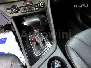2017 KIA NIRO 1.6 PHEV PRESTIGE - 15