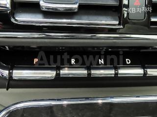 2019 LINCOLN NAVIGATOR 3.5 L RESERVE - 10