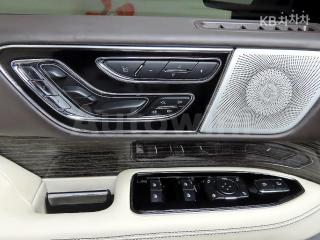 2019 LINCOLN NAVIGATOR 3.5 L RESERVE - 11