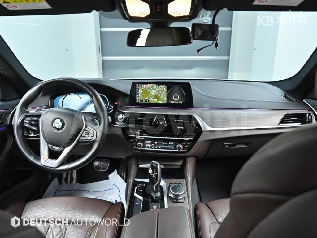2017 BMW  5SERIES G30  530I M SPORT PLUS - 7