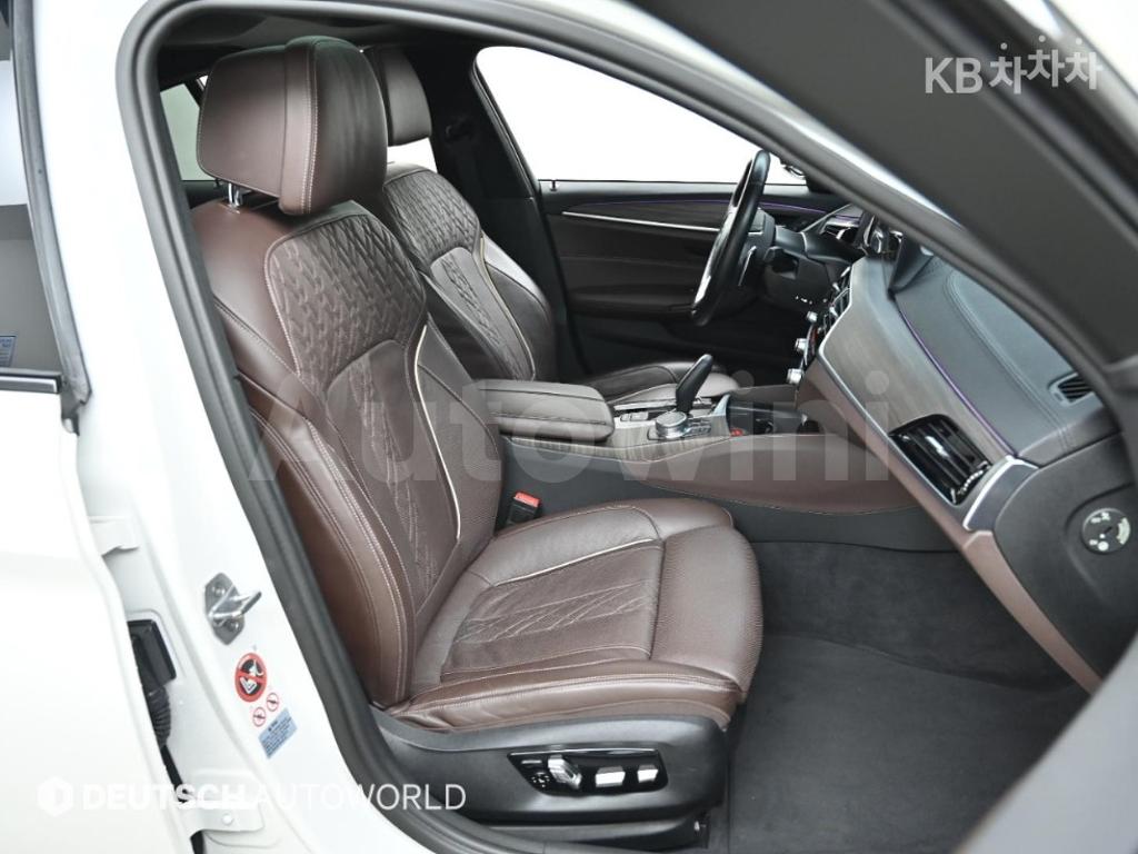 2017 BMW  5SERIES G30  530I M SPORT PLUS - 10