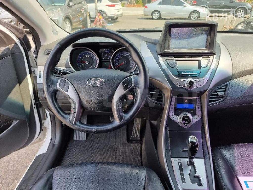 2013 HYUNDAI AVANTE MD ELANTRA M16 GDI SMART - 9