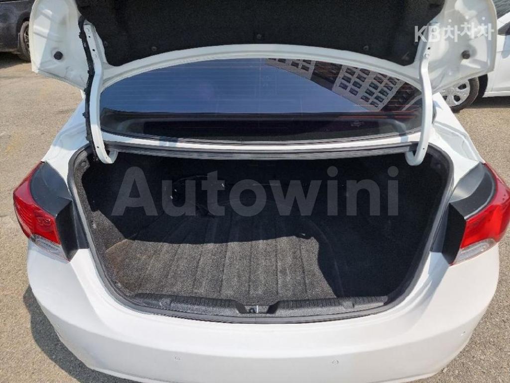 2013 HYUNDAI AVANTE MD ELANTRA M16 GDI SMART - 11