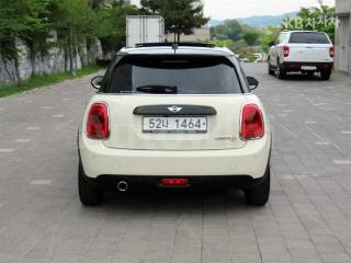 WMWXT3109H2F99597 2017 MINI COOPER 5DOORS D 1.5-2