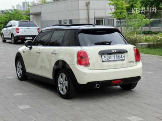 WMWXT3109H2F99597 2017 MINI COOPER 5DOORS D 1.5-3