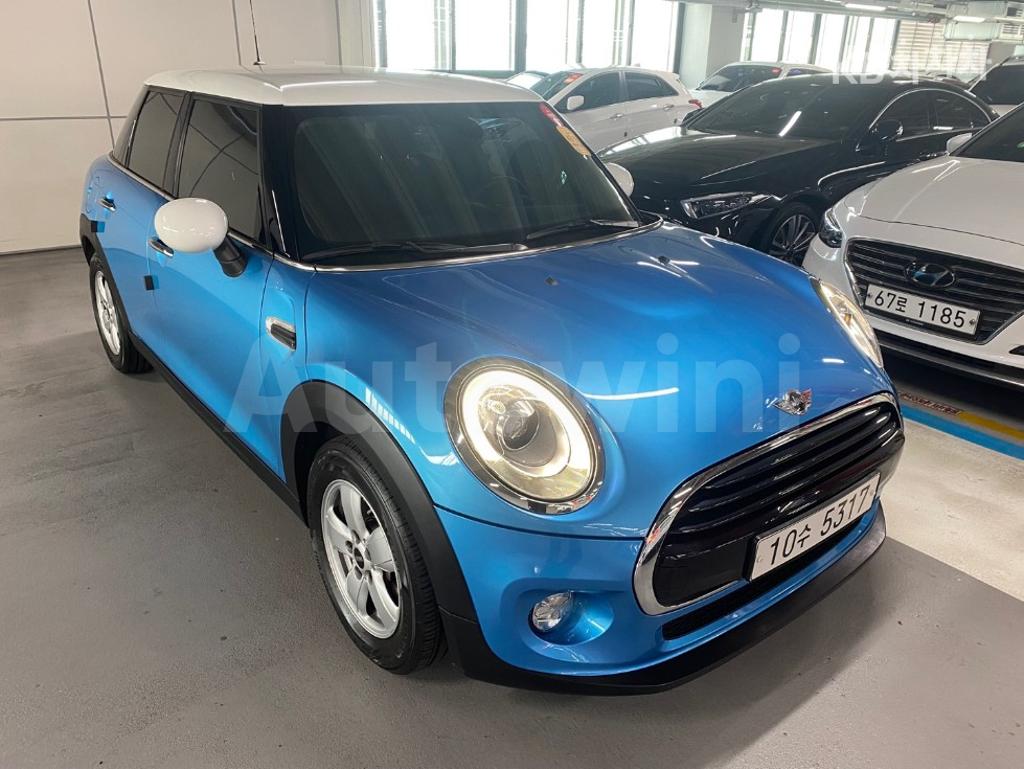 WMWXU1109J2H33659 2018 MINI COOPER 5DOORS 1.5 CLASSIC BASIC-1