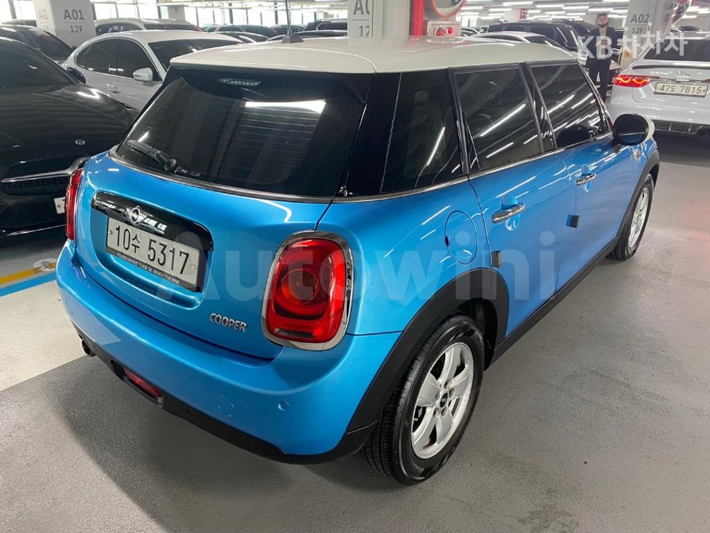 2018 MINI COOPER 5DOORS 1.5 CLASSIC BASIC - 17