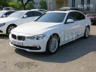 WBA8A9105JAE92149 2018 BMW 3 SERIES 320I E30-0