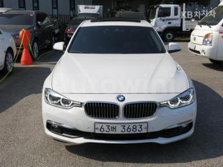 WBA8A9105JAE92149 2018 BMW 3 SERIES 320I E30-2