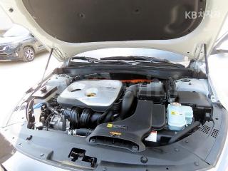 2018 KIA K5 HYBRID 2ND GEN OPTIMA 2.0 NOBLESSE - 19